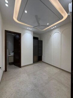 3 BHK + Servant Room Builder Floor For Rent in East Of Kailash