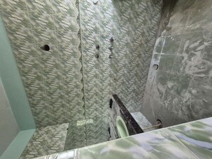 Bathroom in 2.5 BHK Apartment at Mayur Vihar – for Rent