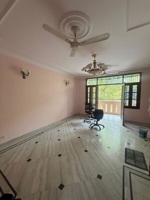 Balcony in 3 BHK Builder Floor at Chittaranjan Park – for Rent