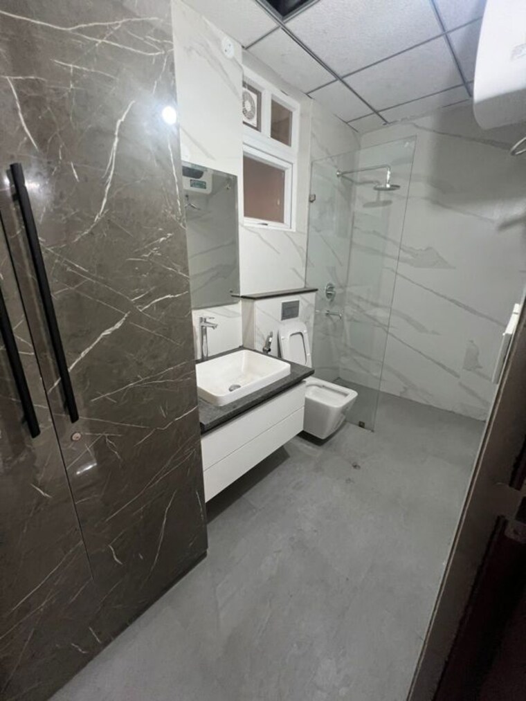 Bathroom, maya-green-lotus-utsav 3 Bedroom 2100 Sq.Ft. Apartment In International Airport Road Zirakpur 10391172