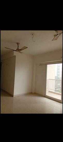 2 BHK Apartment For Sale in Hiranandani Buttercup