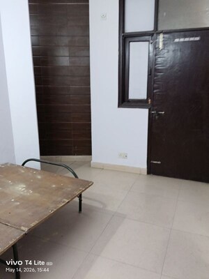 Room in 2 BHK Builder Floor at Malviya Nagar – for Rent