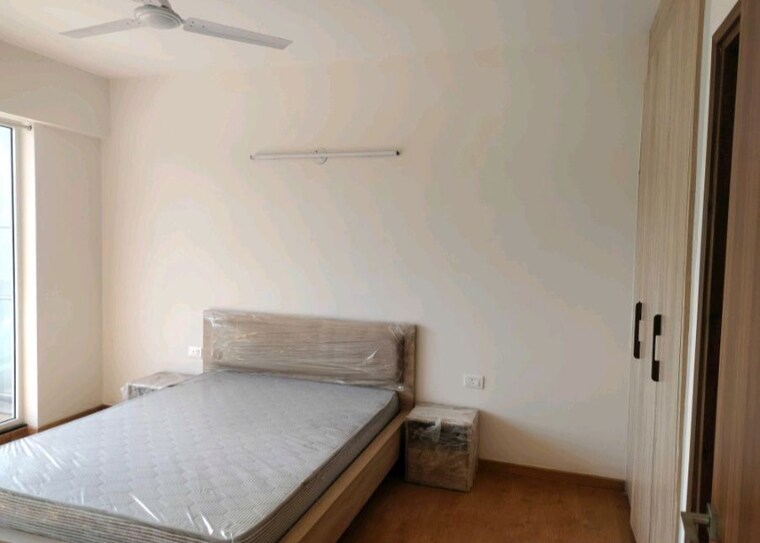 Bathroom, godrej-golf-link-villas 2 Bedroom 1450 Sq.Ft. Apartment In Sector 27 Yamuna Expressway Greater Noida 10391226