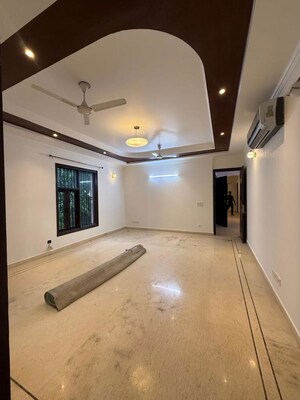 Bedroom in 4 BHK Builder Floor at Pamposh Enclave – for Rent