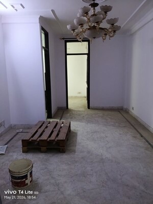 Room in 2 BHK Builder Floor at Jawahar Nagar – for Rent