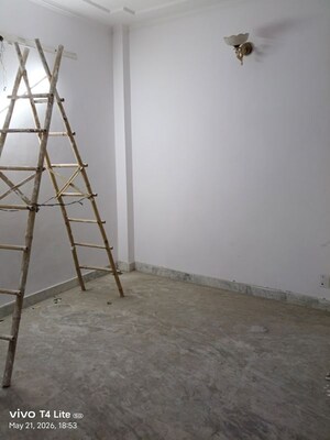 Room in 2 BHK Builder Floor at Jawahar Nagar – for Rent
