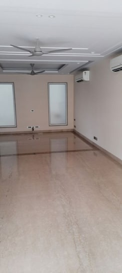 3 BHK + Pooja Room,Servant Room,Study Room,Extra Room,Basement,Store Room Apartment For Rent in Unitech The Residences Gurgaon