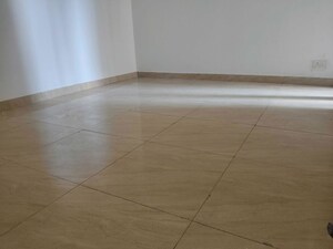 Room in 3 BHK Apartment at Gaur City 2 - 14th Avenue, Sector 16c Greater Noida – for Sale