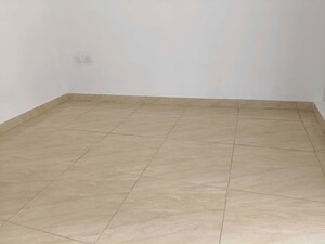 Room in 3 BHK Apartment at Gaur City 2 - 14th Avenue, Sector 16c Greater Noida – for Sale
