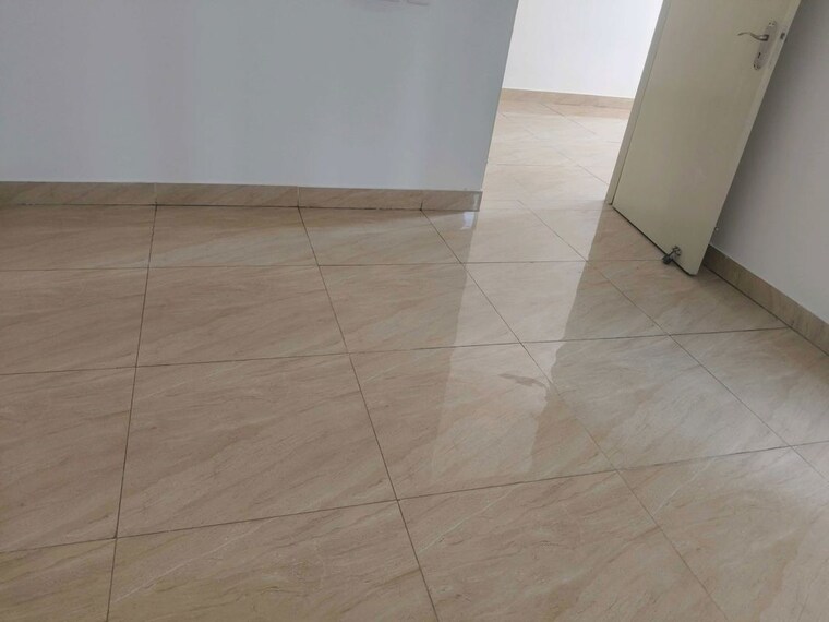 Room, gaur-city-2-14th-avenue 3 Bedroom 1300 Sq.Ft. Apartment In Sector 16c Greater Noida Greater Noida 10390475