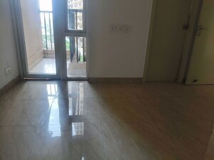Room in 3 BHK Apartment at Gaur City 2 - 14th Avenue, Sector 16c Greater Noida – for Sale