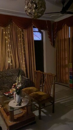2 BHK Builder Floor For Rent in Kalkaji