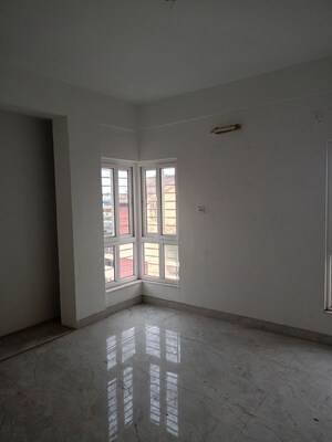 Room in 3 BHK Builder Floor at Bhowanipore – for Sale