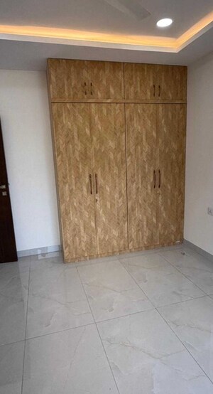 Room in 3 BHK Apartment at Poulomi Avante, Kokapet – for Rent