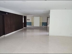 Building Lobby in 4 BHK Builder Floor at High Grounds – for Sale