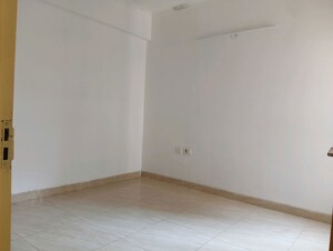 Room in 2 BHK Apartment at Gaur City 2 - 14th Avenue, Sector 16c Greater Noida – for Sale