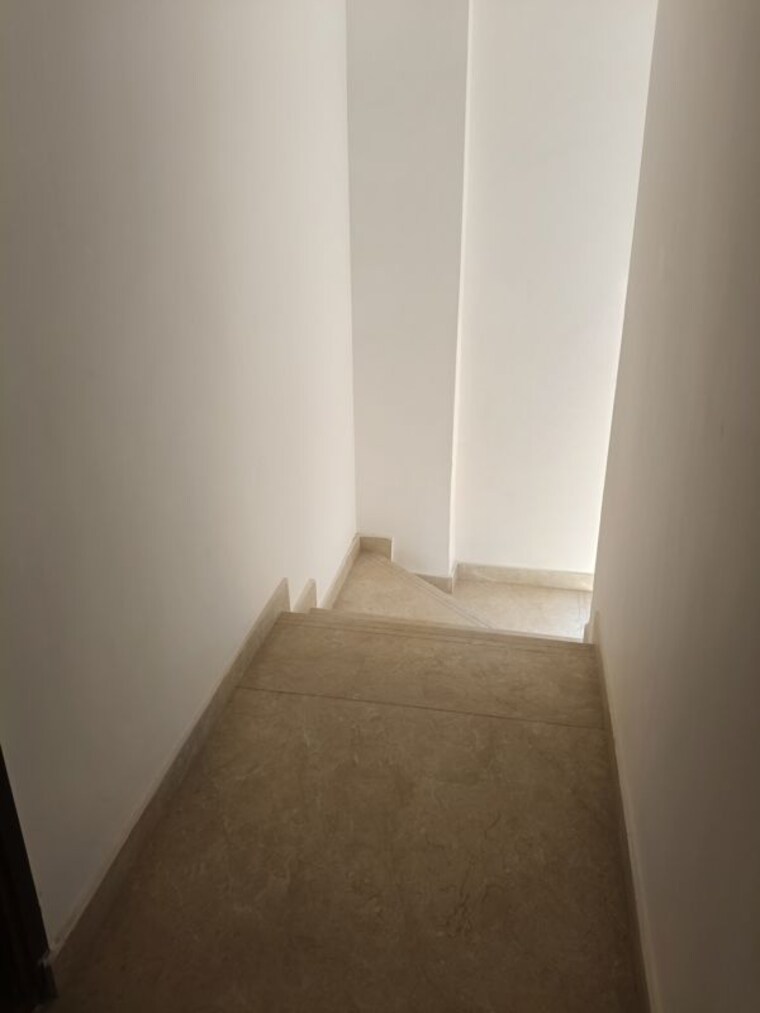 Room, raheja-towers-apartments Commercial Office Space 1305 Sq.Ft. In Mg Road Bangalore 10325558