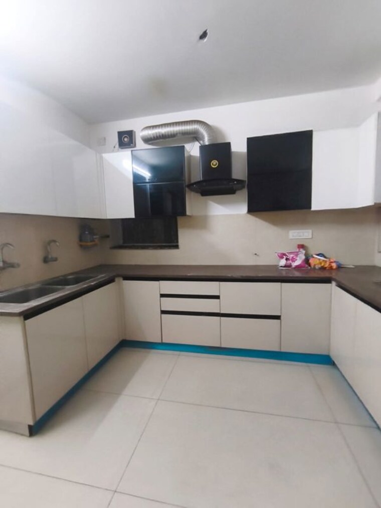Kitchen, green-valley-residencia 3 Bedroom 1540 Sq.Ft. Builder Floor In Ghazipur Zirakpur 10391283