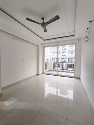 Room in 3 BHK Builder Floor at Green Valley Residencia, Ghazipur – for Rent