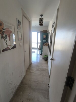 Room in 3.5 BHK Apartment at Imperial Heights Goregaon West, Goregaon West – for Rent