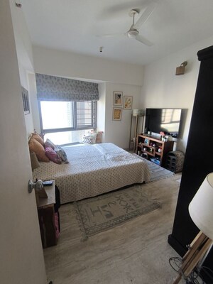 Bedroom in 3.5 BHK Apartment at Imperial Heights Goregaon West, Goregaon West – for Rent
