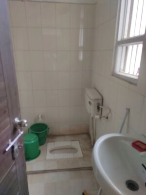 Bathroom in 6+ BHK Independent House at Aliganj – for Sale