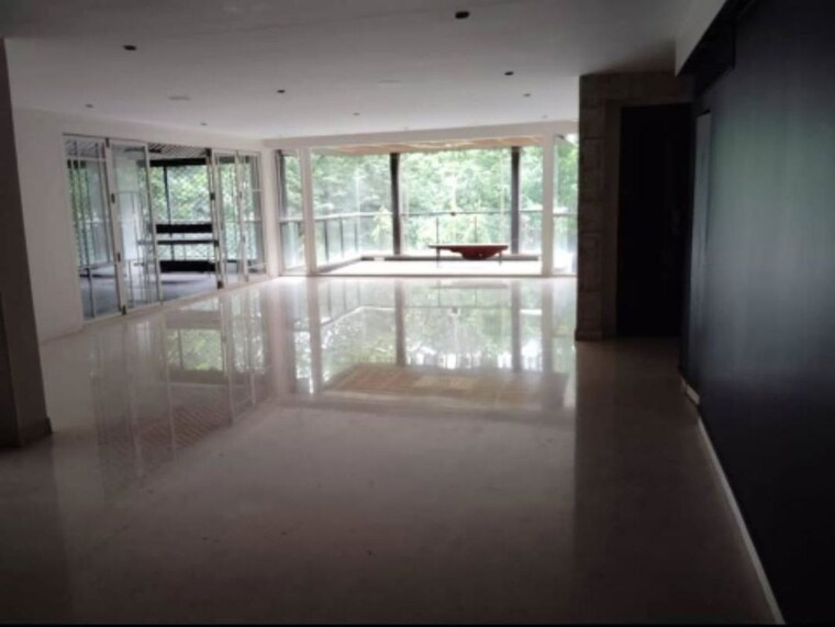 Room, sterling-north 4 Bedroom 5200 Sq.Ft. Builder Floor In Sadashiva Nagar Bangalore 10391274