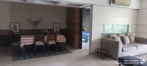 Room in 3 BHK Apartment at H&M Tower, Bandra West – for Rent