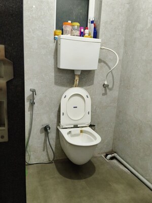 Bathroom in 1 BHK Apartment at Prabhat Residency Santacruz, Santacruz East – for Rent