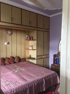 3 BHK + Servant Room Apartment For Rent in Noble Aurellia