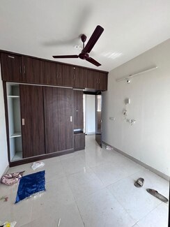 2 BHK Apartment For Rent in Pyramid Midtown