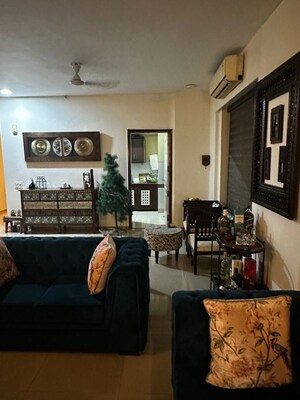 Living Room in 3 BHK Builder Floor at Nirvana Country Birch Court, Sector 50 – for Rent