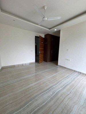 Room in 3 BHK Apartment at Whiteland Blissville, Sector 76 – for Sale