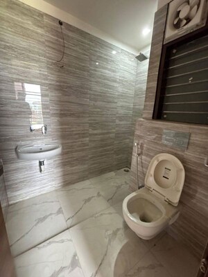 Bathroom in 3 BHK Apartment at Whiteland Blissville, Sector 76 – for Sale