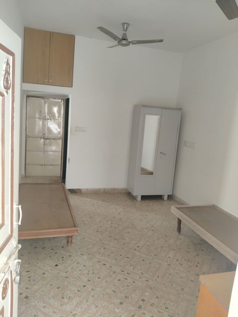 Bathroom, ellisbridge 1 RK 75 Sq.Yd. Independent House In Ellisbridge Ahmedabad 10326148