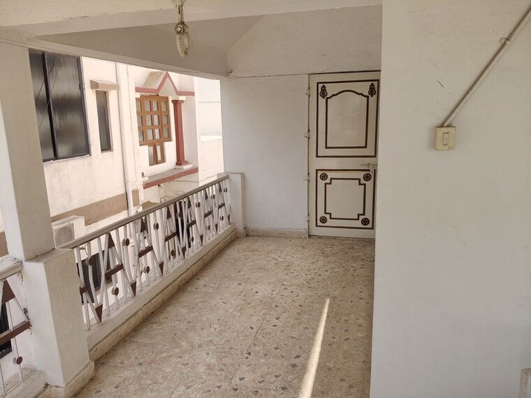 Balcony, ellisbridge 1 RK 75 Sq.Yd. Independent House In Ellisbridge Ahmedabad 10326148