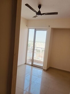 2 BHK + Pooja Room,Servant Room Apartment For Rent in Wave Dream Homes