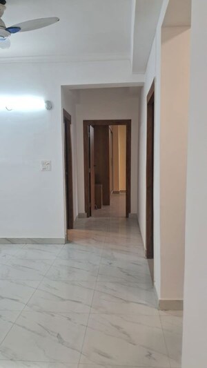 Building Lobby in 3 BHK Apartment at Gardenia Gateway, Sector 75 – for Rent