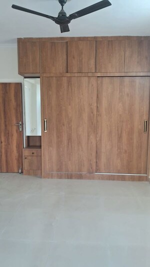 Room in 3 BHK Apartment at Gardenia Gateway, Sector 75 – for Rent