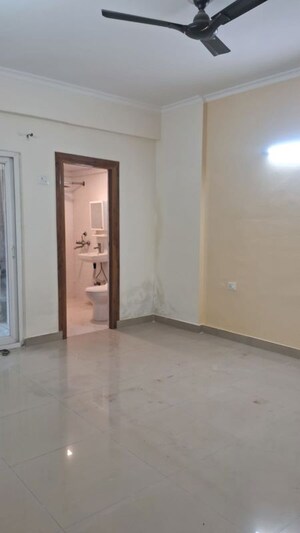 Room in 3 BHK Apartment at Gardenia Gateway, Sector 75 – for Rent