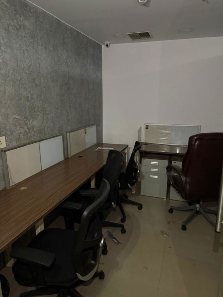 Team Area, levana-cyber-heights Commercial Office Space in IT/SEZ 3000 Sq.Ft. In Vibhuti Khand Lucknow 10391473