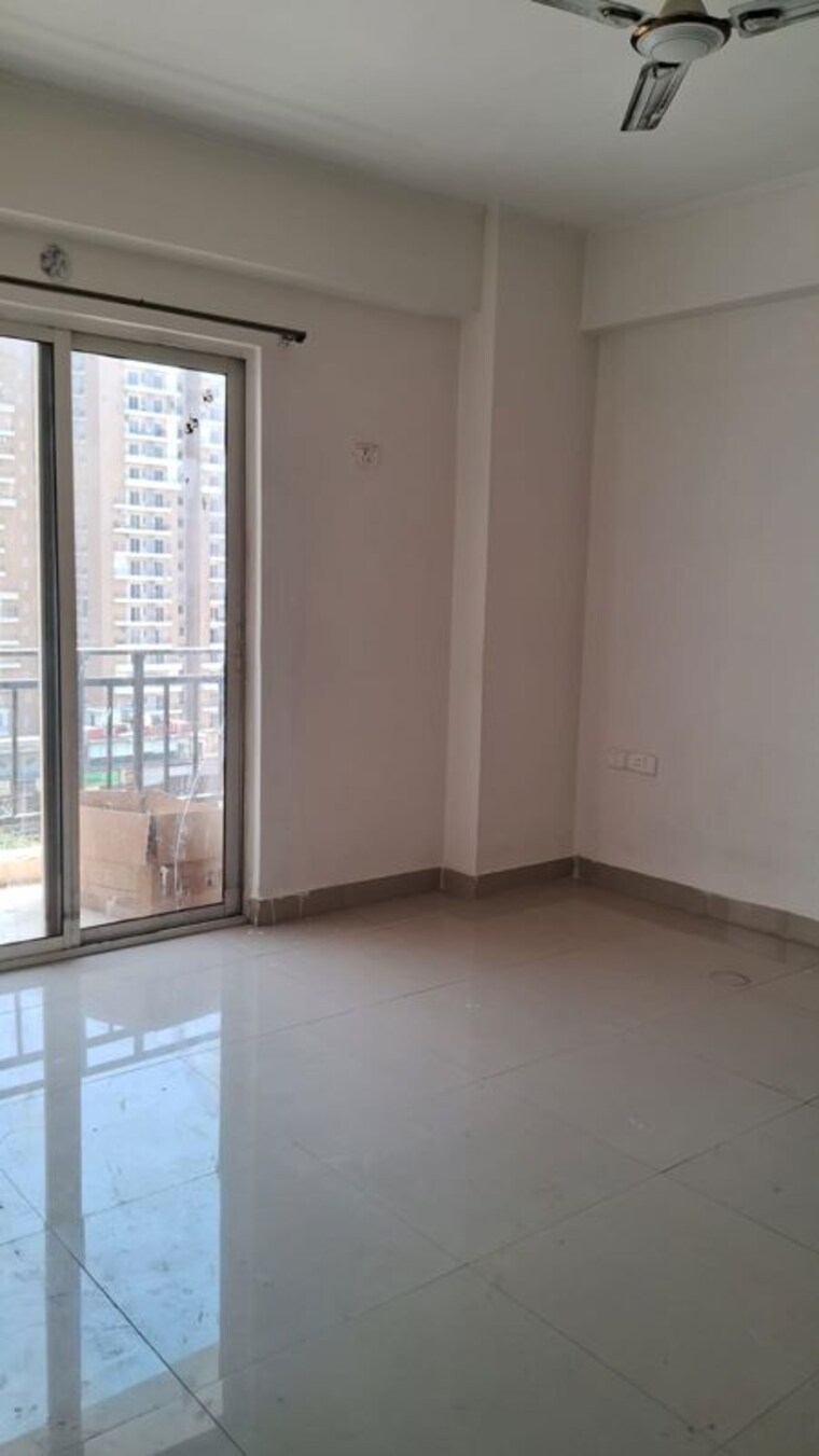 Room, amrapali-silicon-city 3 Bedroom 1835 Sq.Ft. Apartment In Sector 76 Noida 10391478