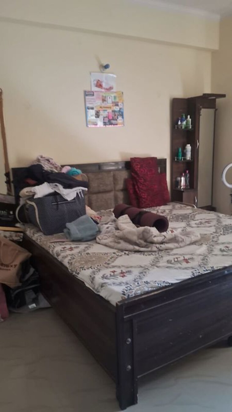 Living Room, amrapali-silicon-city 3 Bedroom 1420 Sq.Ft. Apartment In Sector 76 Noida 10391480