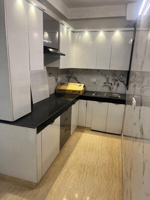 Kitchen in 2 BHK Builder Floor at Shivalik Colony – for Rent
