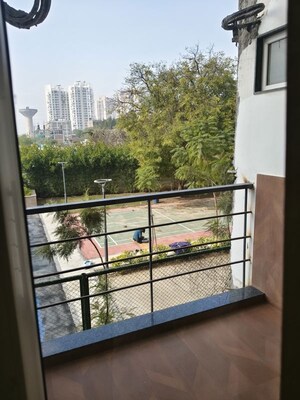 Balcony in 1 BHK Builder Floor at Ameya One, Sector 42 – for Rent