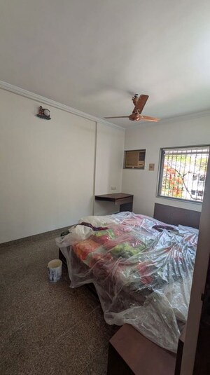Bedroom in 2 BHK Apartment at Vrindavan Apartment Goregaon, Goregaon East – for Rent