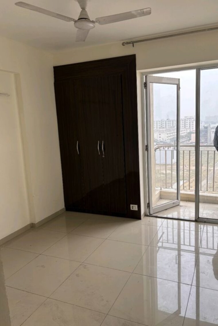 Bedroom, wave-dream-homes 1 Bedroom 580 Sq.Ft. Apartment In Wave City Ghaziabad 10391504
