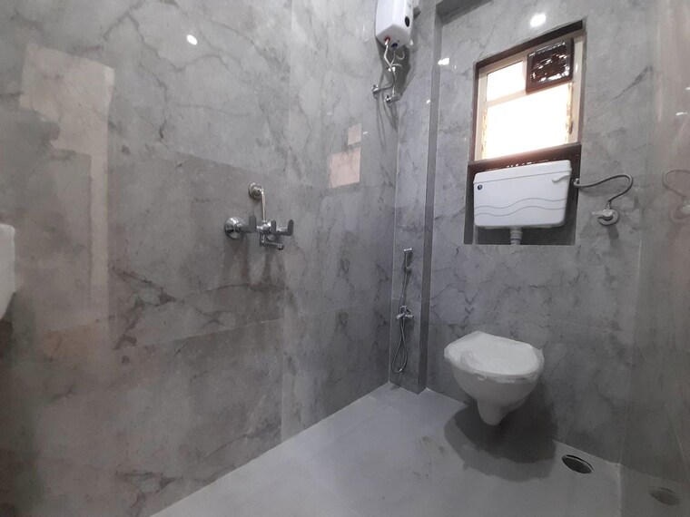 Bathroom, hill-top-chs-goregaon 3 Bedroom 2000 Sq.Ft. Independent House In Goregaon East Mumbai 10391501