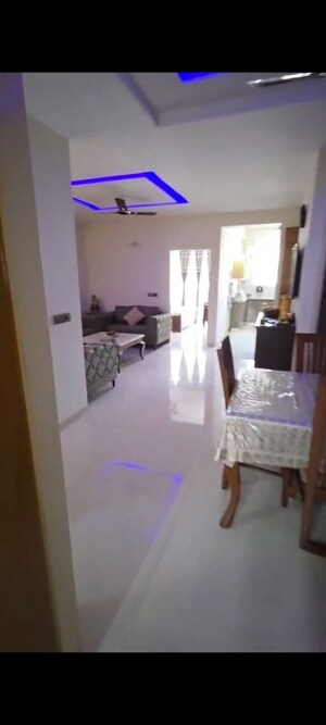 Team Area in 3 BHK Builder Floor at Kharar Road – for Sale