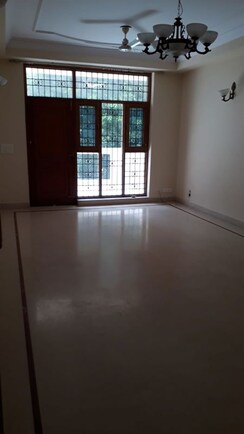 2 BHK + Pooja Room Builder Floor For Rent in Sector 22